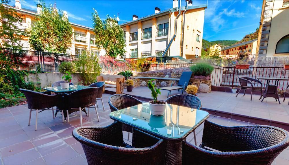 Hotel Flor De Neu El Pont de Suert Ngoại thất bức ảnh