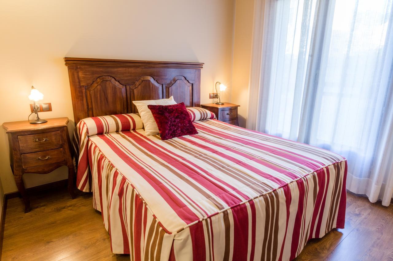 Hotel Flor De Neu El Pont de Suert Ngoại thất bức ảnh